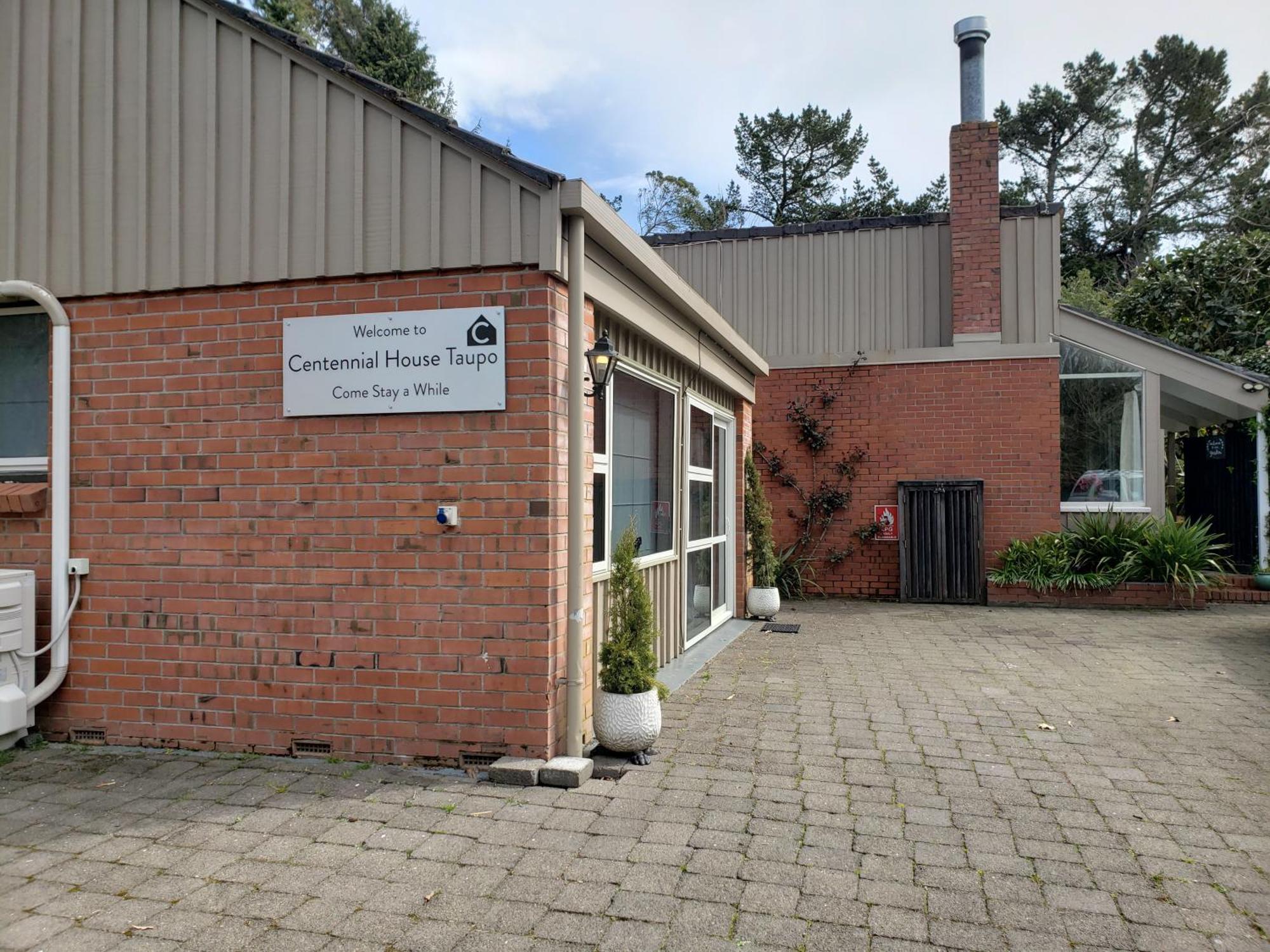 Centennial House Taupo Ngoại thất bức ảnh