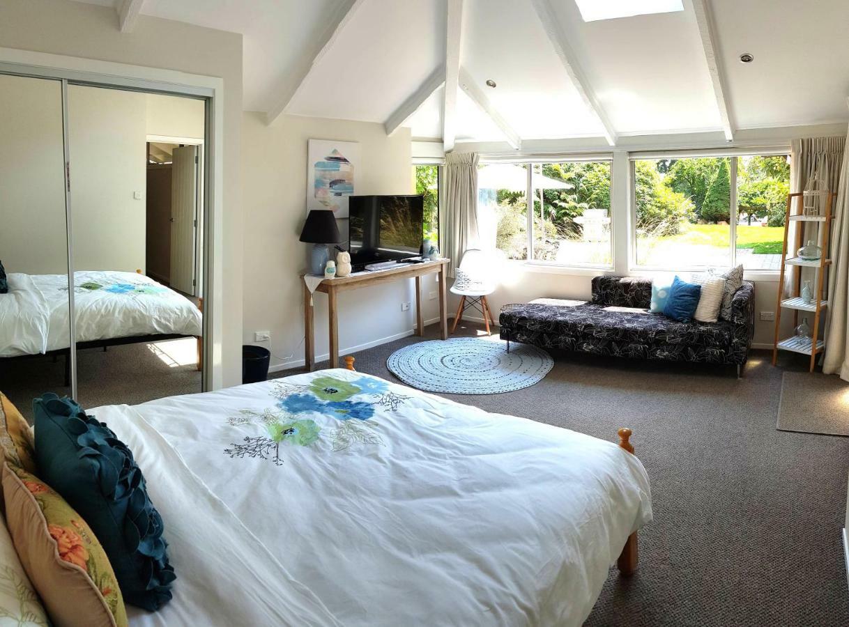 Centennial House Taupo Ngoại thất bức ảnh